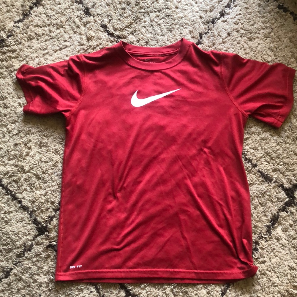 Nike dri-fit Tee